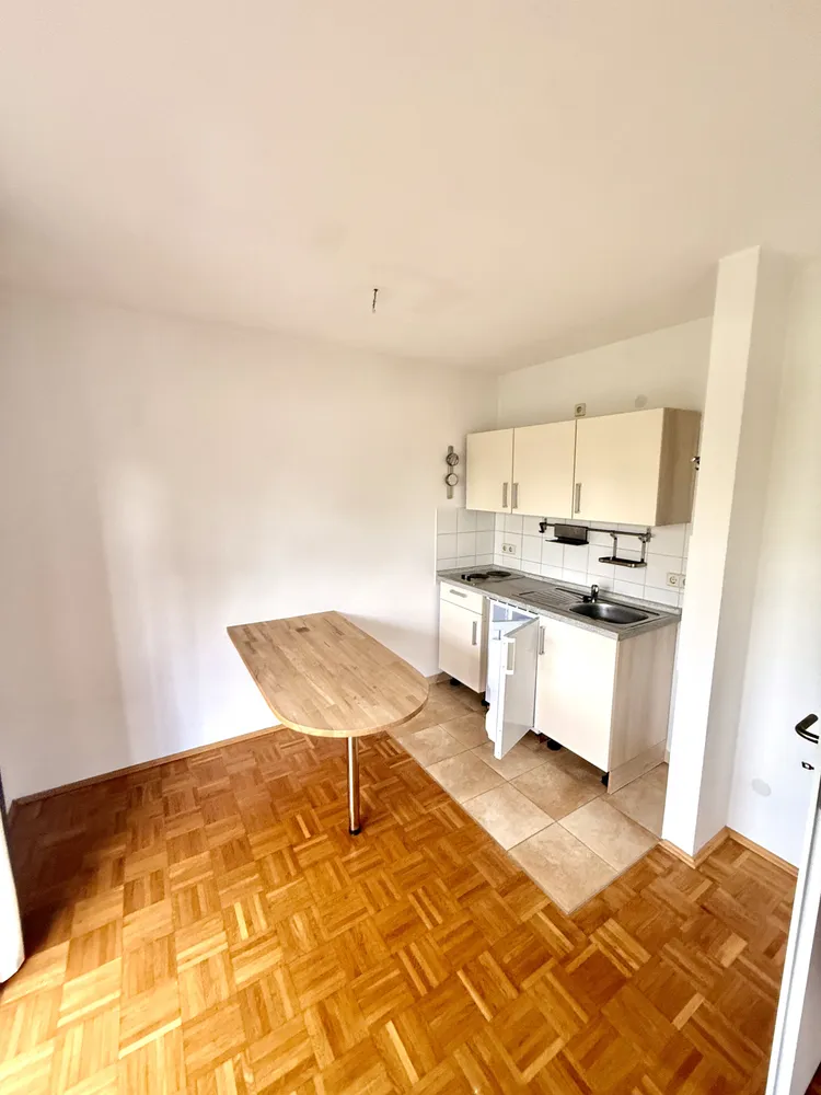 2 Zimmer Wohnung mit 35 m² in Halle (Saale) – Bild 6