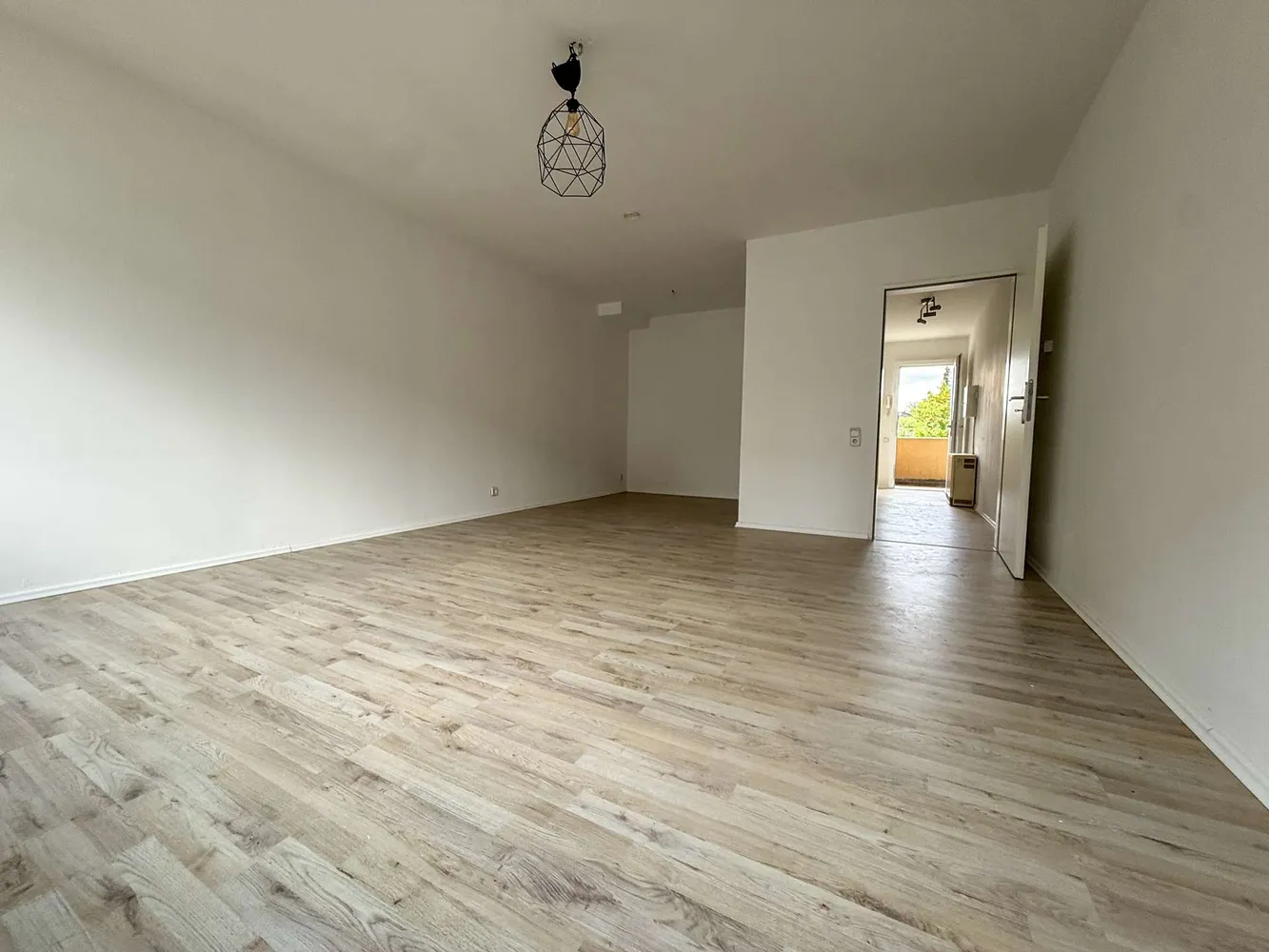 1 room apartment with 44 m² in Wuppertal – Photo 4