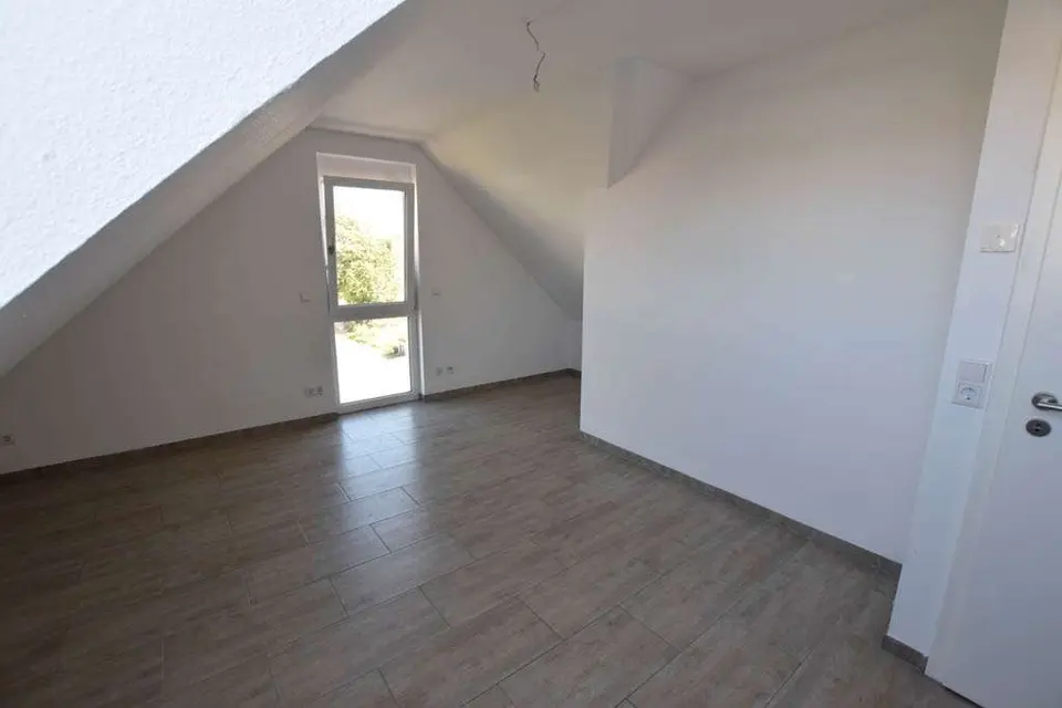 4 Zimmer Haus mit 105 m² in Aschaffenburg – Bild 8