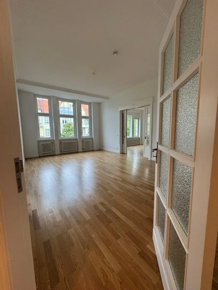 7 Zimmer Wohnung mit 215 m² in Berlin – Bild 10