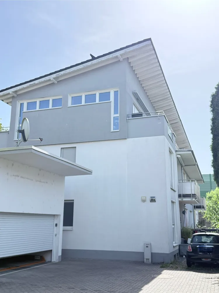 3 Zimmer Wohnung mit 103 m² in Frankfurt am Main – Bild 1