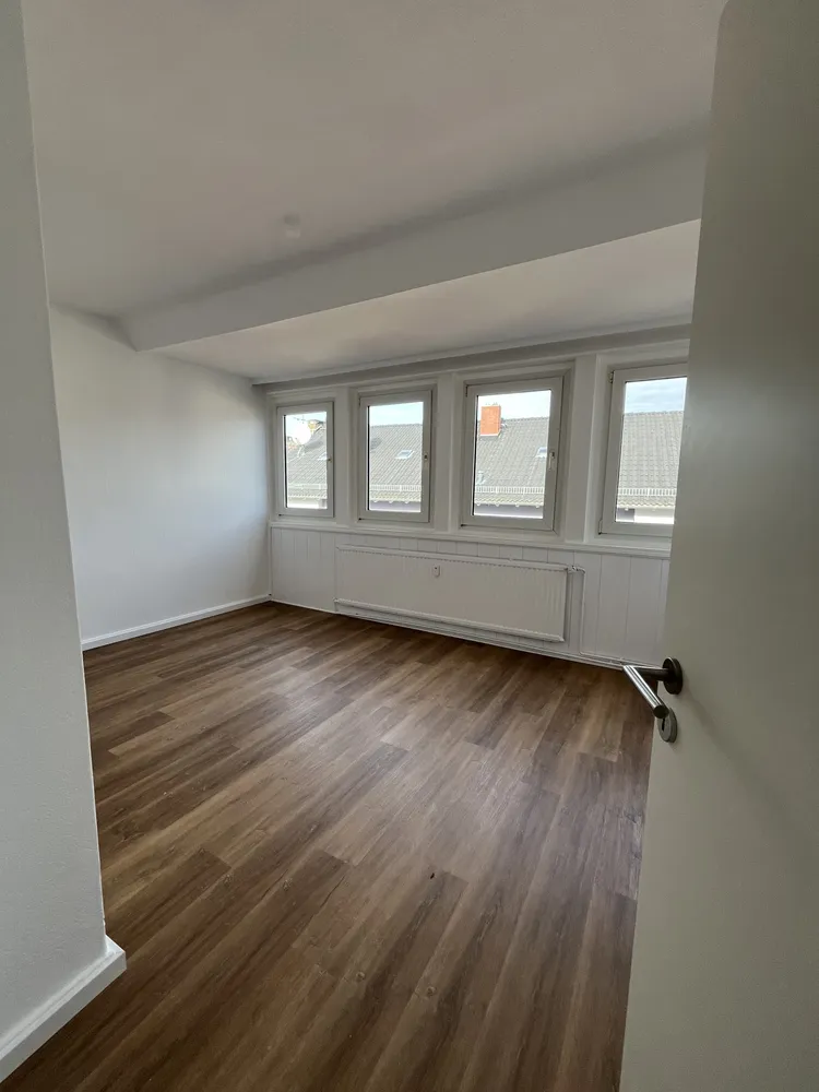 2 room apartment with 57 m² in Wiesbaden – Photo 3