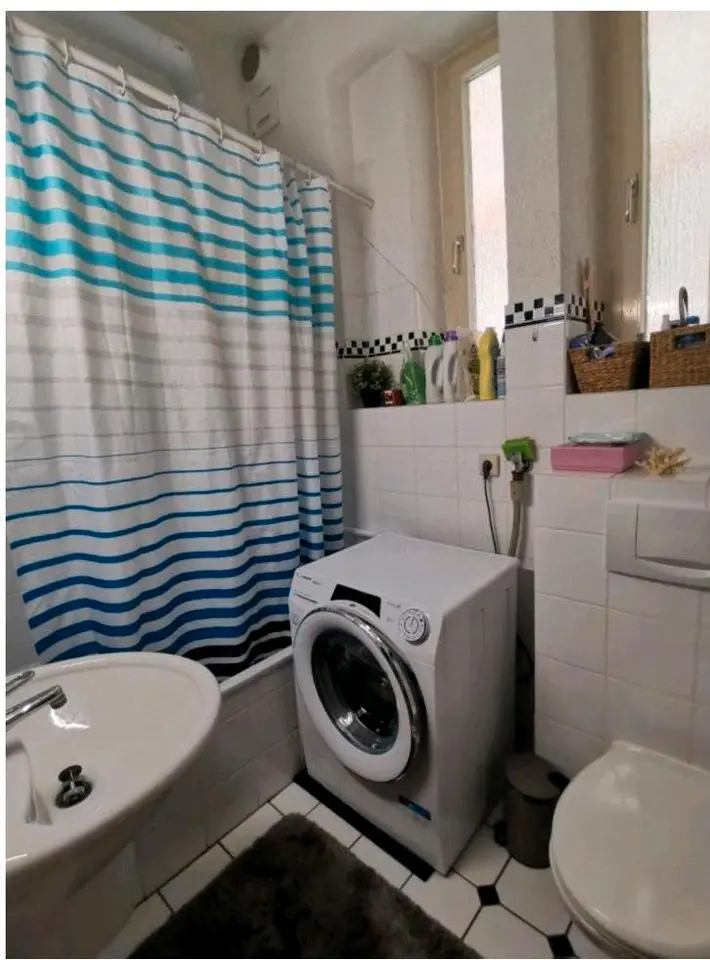 Shared room with 35 m² in Stuttgart – Photo 5