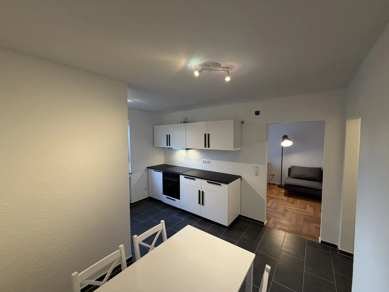 2 Zimmer Wohnung mit 45 m² in Karlsruhe – Bild 10
