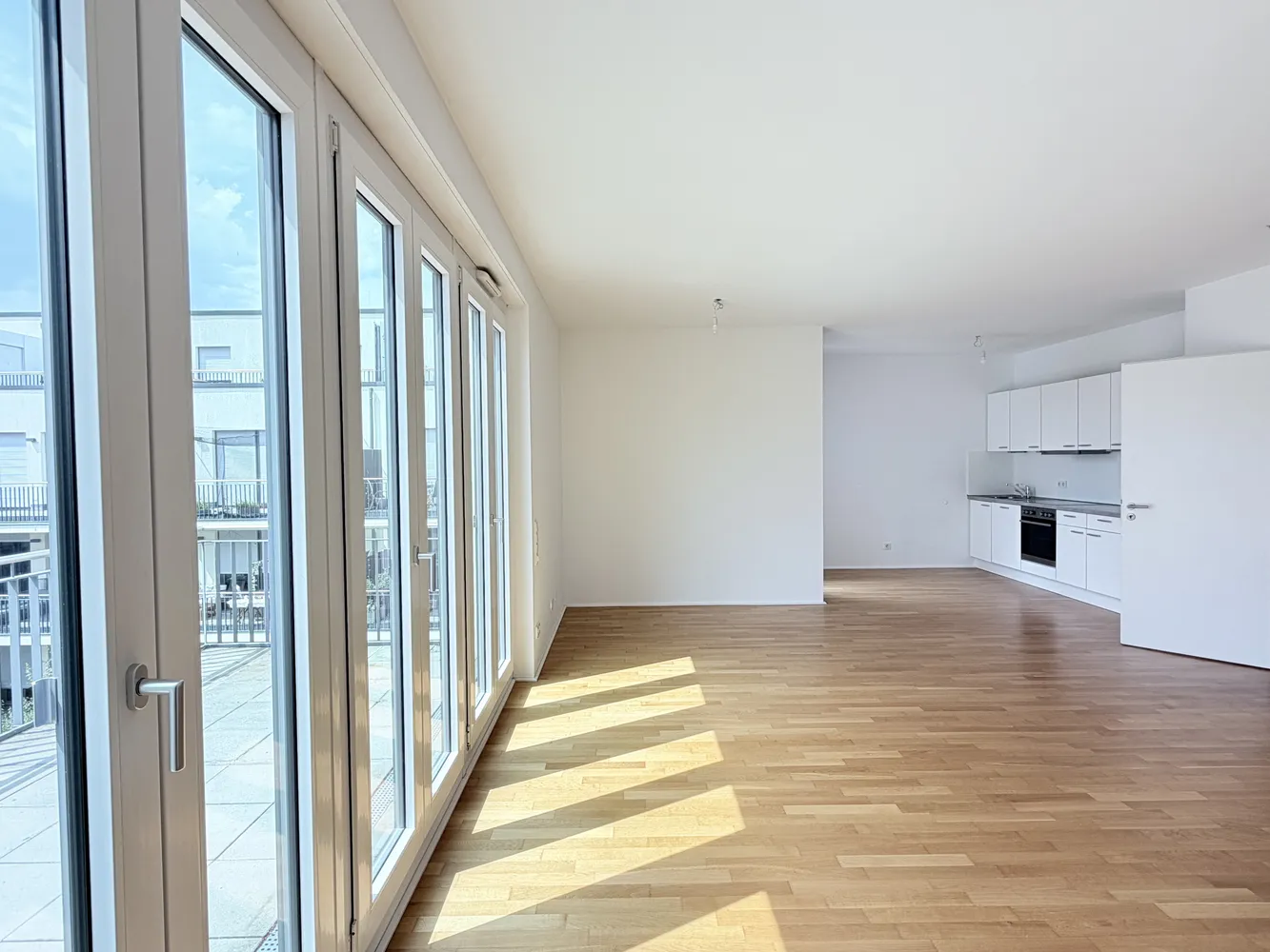 3 Zimmer Wohnung mit 120 m² in Wiesbaden – Bild 1
