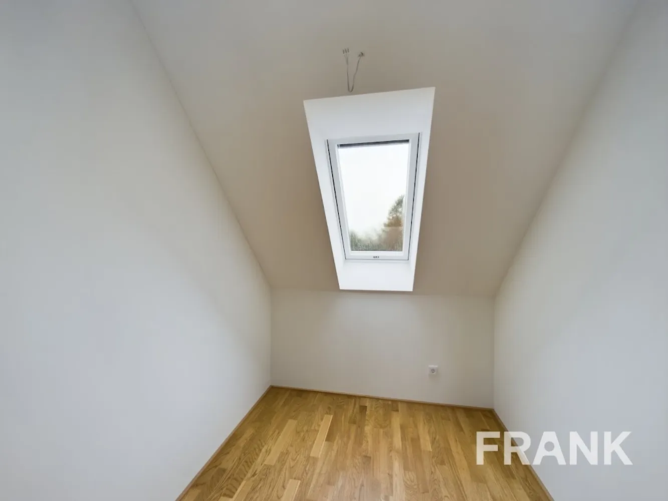 4 Zimmer Wohnung mit 107 m² in Frankfurt am Main – Bild 9