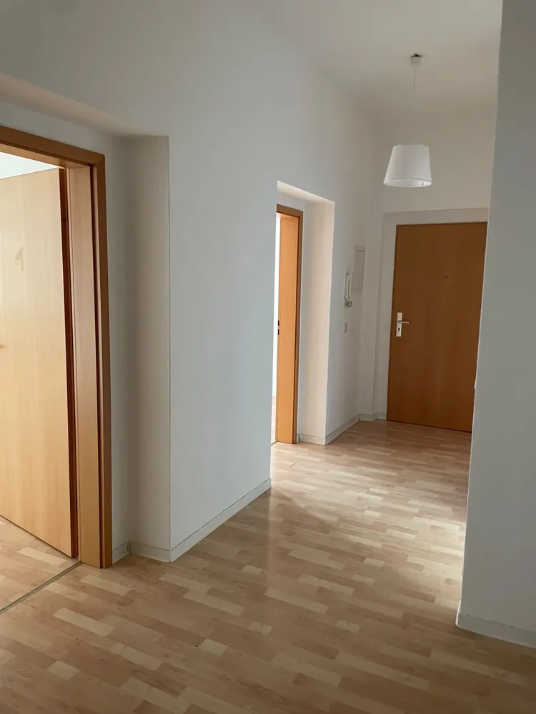 3 Zimmer Wohnung mit 81 m² in Magdeburg – Bild 1