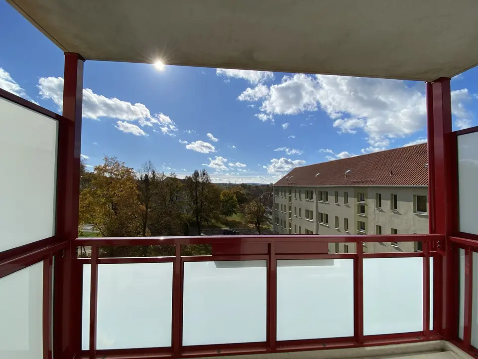 5 Zimmer Wohnung mit 107 m² in Limbach-Oberfrohna – Bild 3