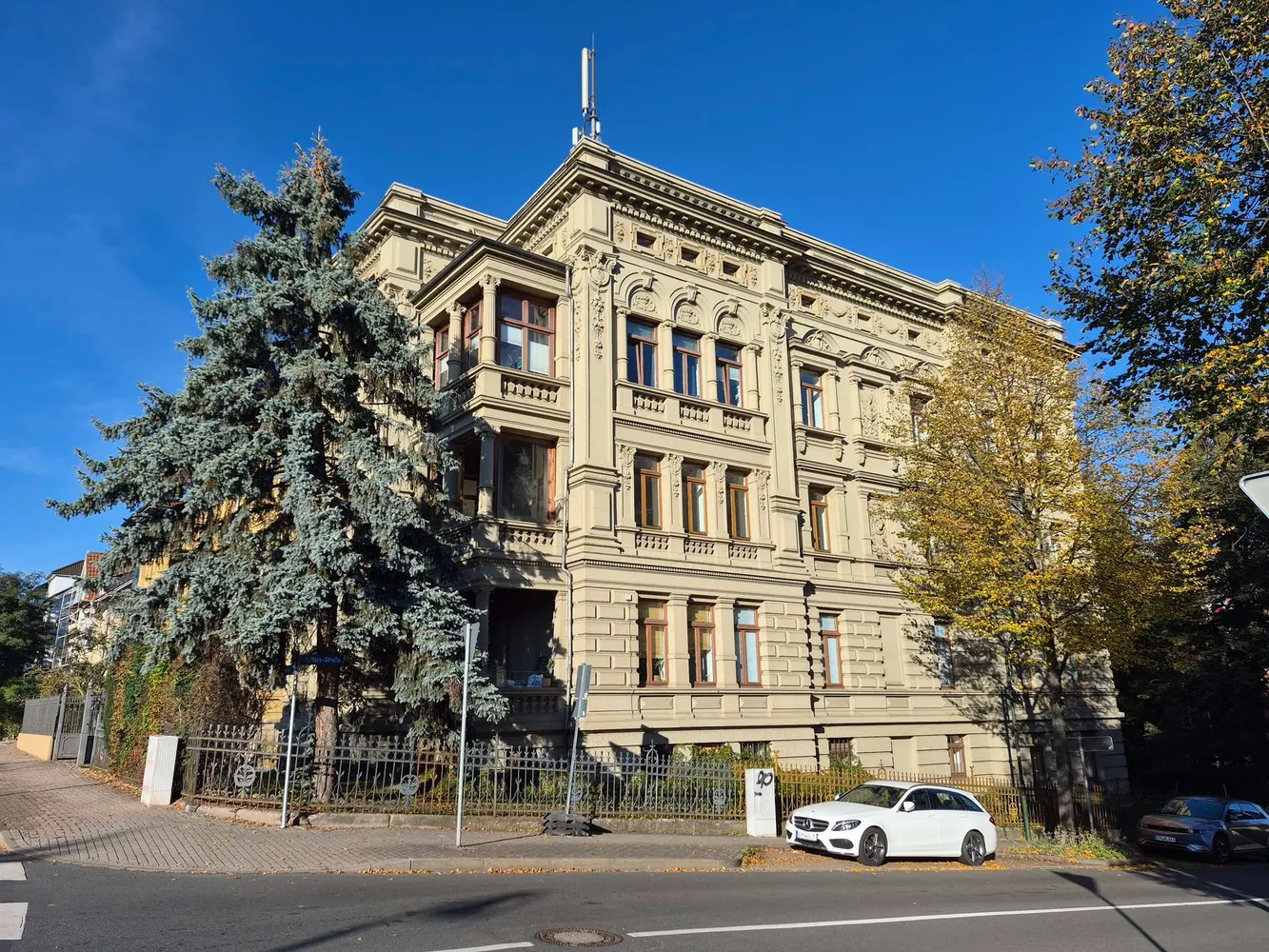 3 room apartment with 98 m² in Gotha – Photo 2
