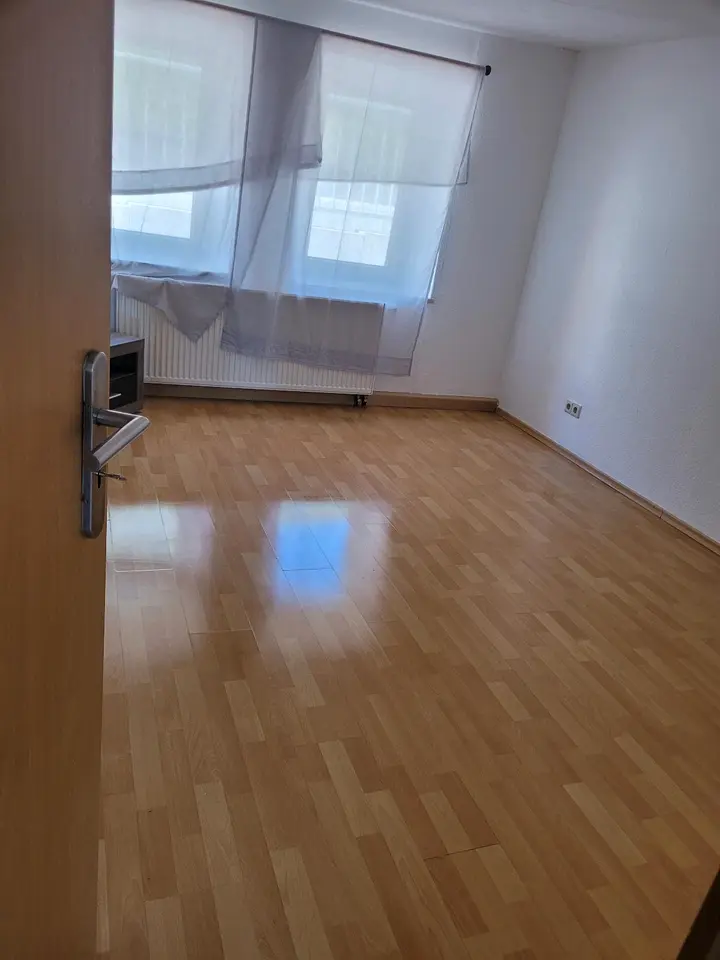 4 Zimmer Haus mit 100 m² in Saarbrücken – Bild 1