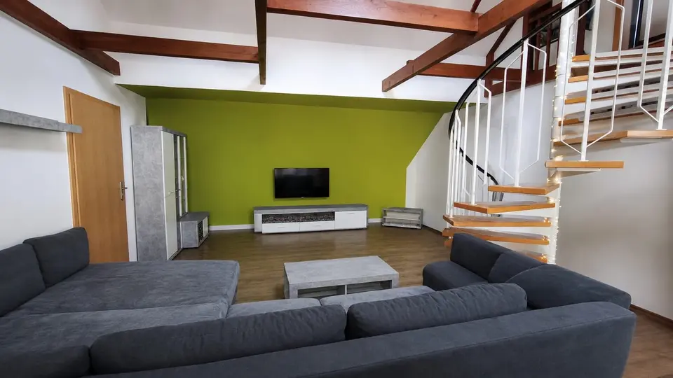 4 Zimmer Wohnung mit 114 m² in Rudolstadt – Bild 1
