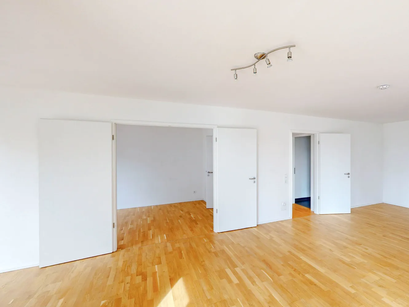 5 Zimmer Wohnung mit 184 m² in Stuttgart – Bild 6