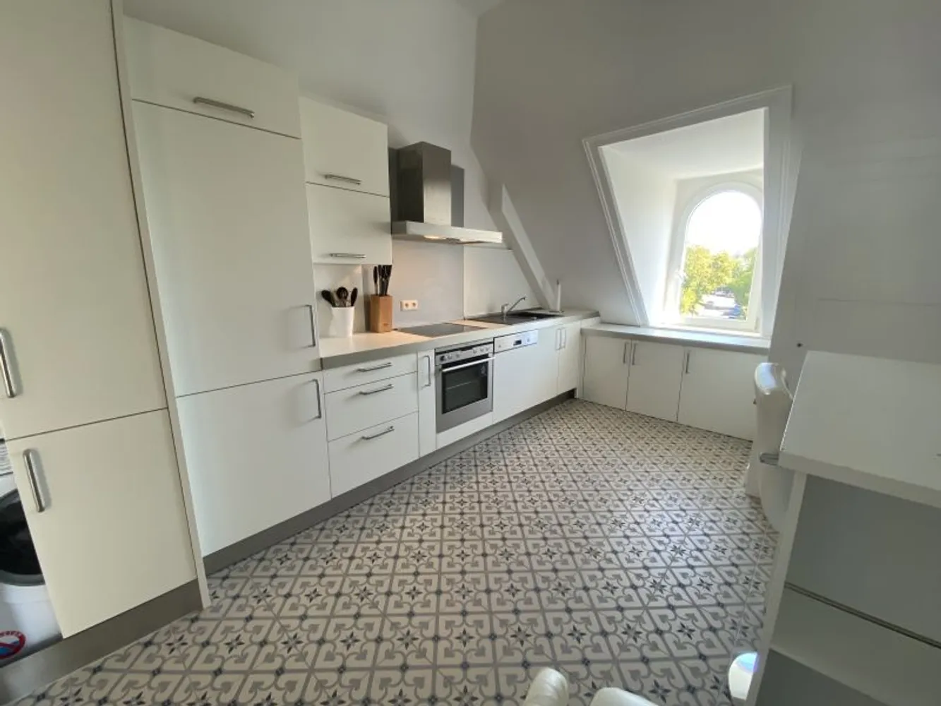 4 Zimmer Wohnung mit 120 m² in Wiesbaden – Bild 10