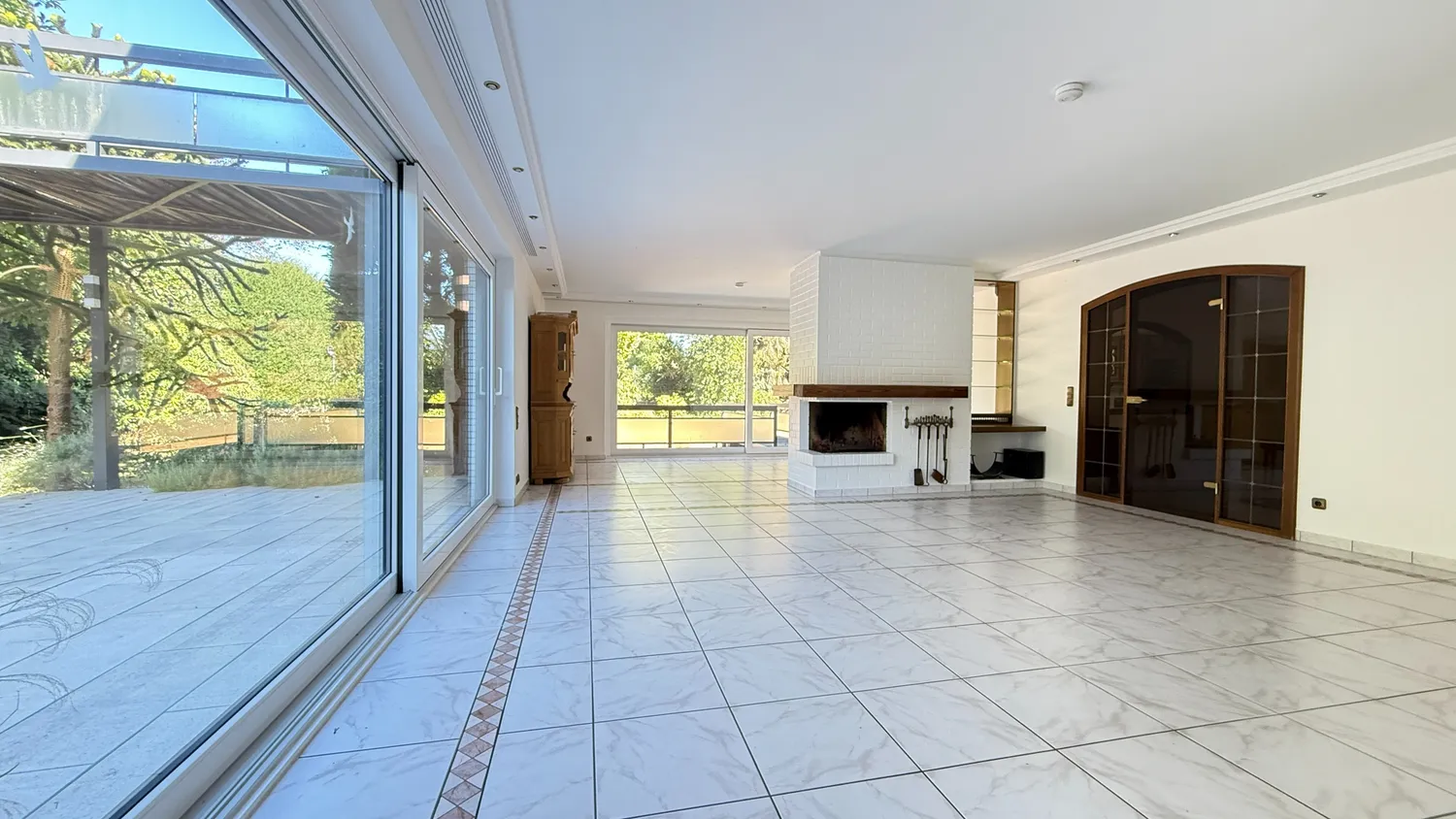 8 Zimmer Haus mit 240 m² in Hattingen – Bild 1