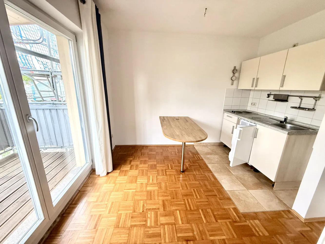 2 Zimmer Wohnung mit 35 m² in Halle (Saale) – Bild 8