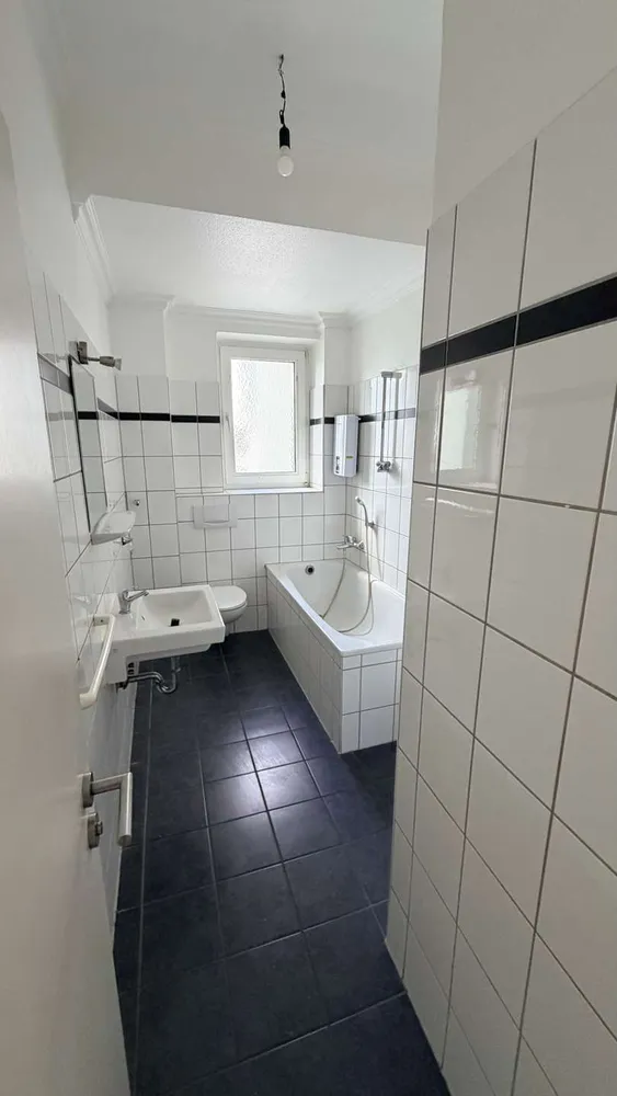 2 Zimmer Wohnung mit 65 m² in Krefeld – Bild 4