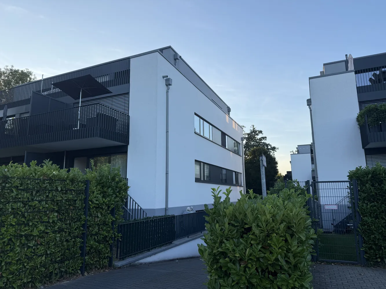 2 Zimmer Wohnung mit 75 m² in Düsseldorf – Bild 1