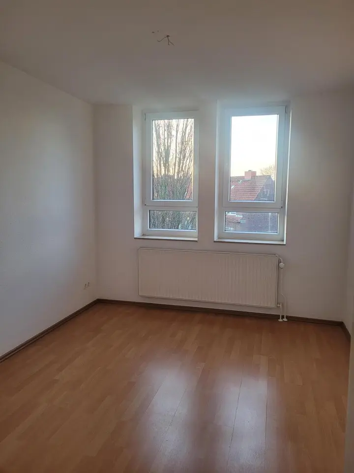 3 Zimmer Wohnung mit 81 m² in Wilhelmshaven – Bild 3