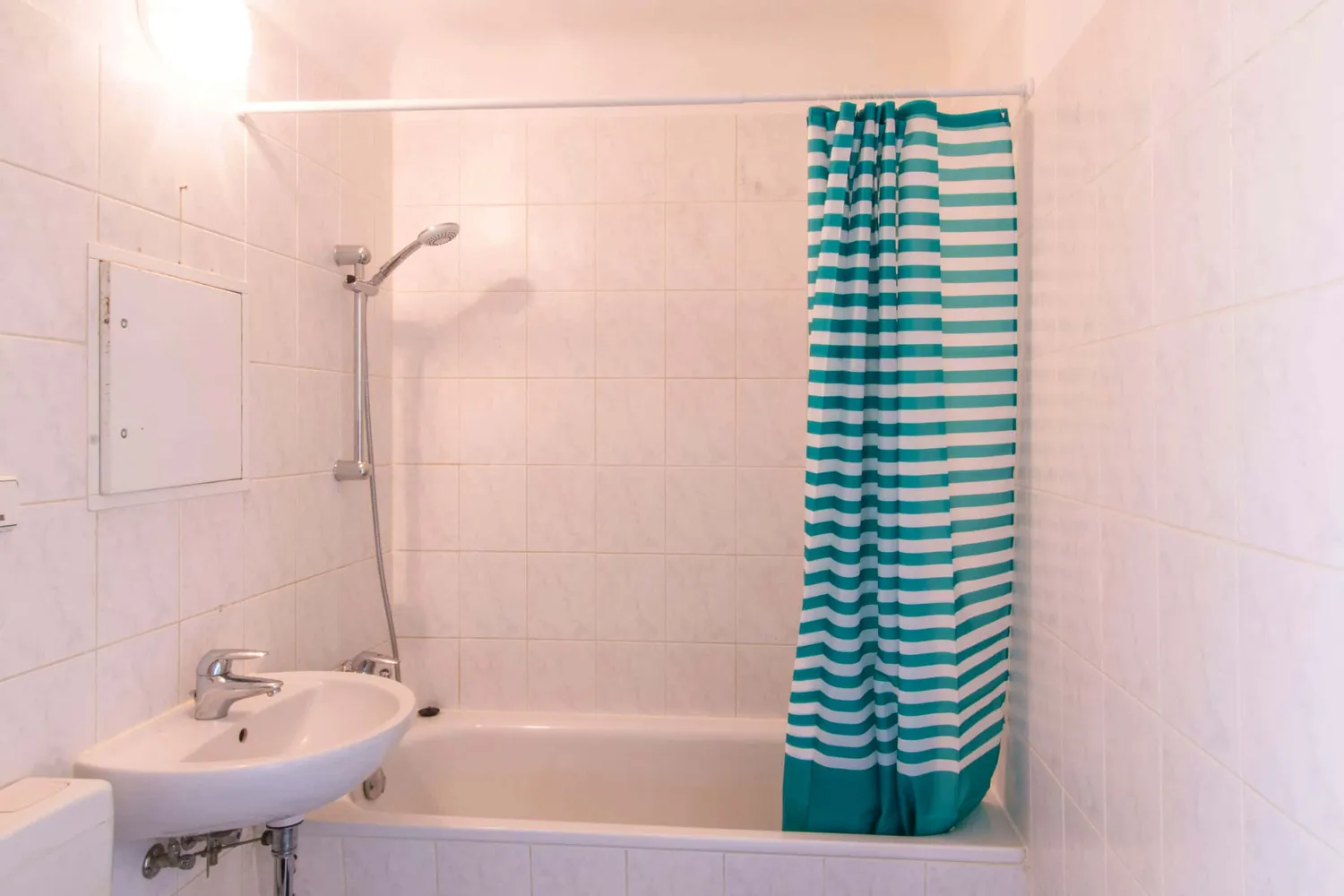 Shared room with 14 m² in Berlin – Photo 4