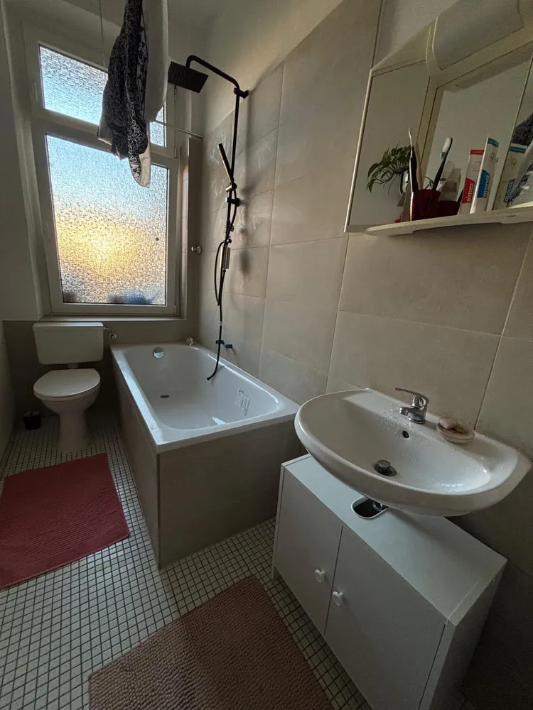 2 Zimmer Wohnung mit 60 m² in Köln – Bild 2