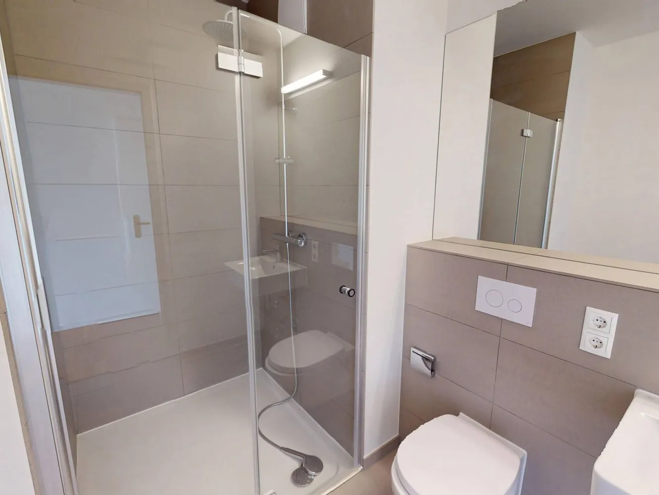 2 room apartment with 67 m² in Berlin – Photo 6