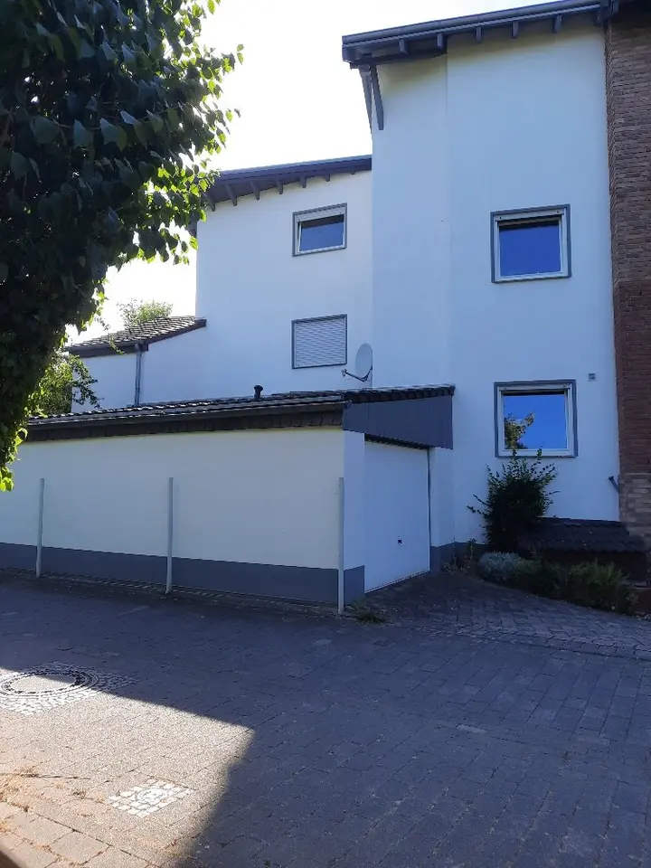 4 Zimmer Wohnung mit 120 m² in Bergheim – Bild 3