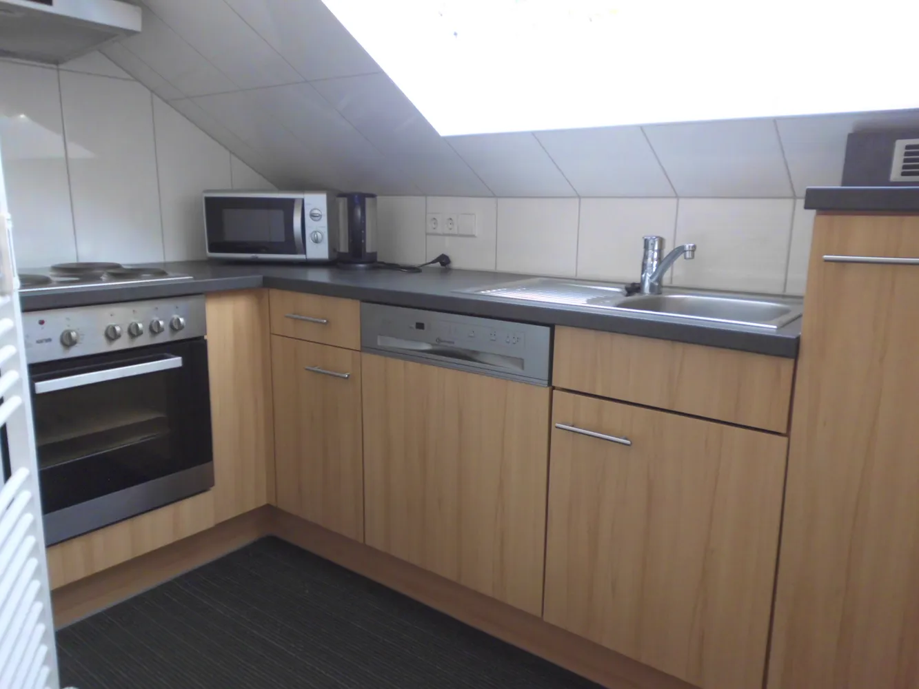 1 Zimmer Wohnung mit 27 m² in Stuttgart – Bild 2