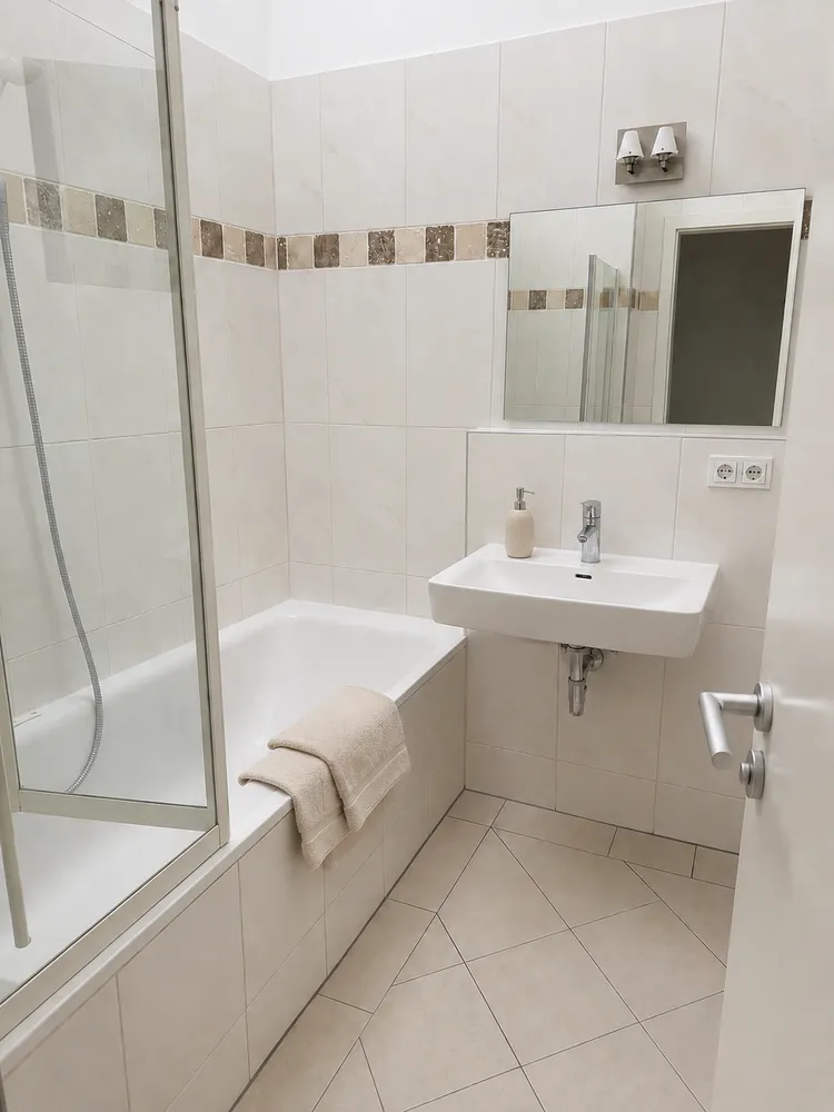 3 room apartment with 80 m² in Munich – Photo 7