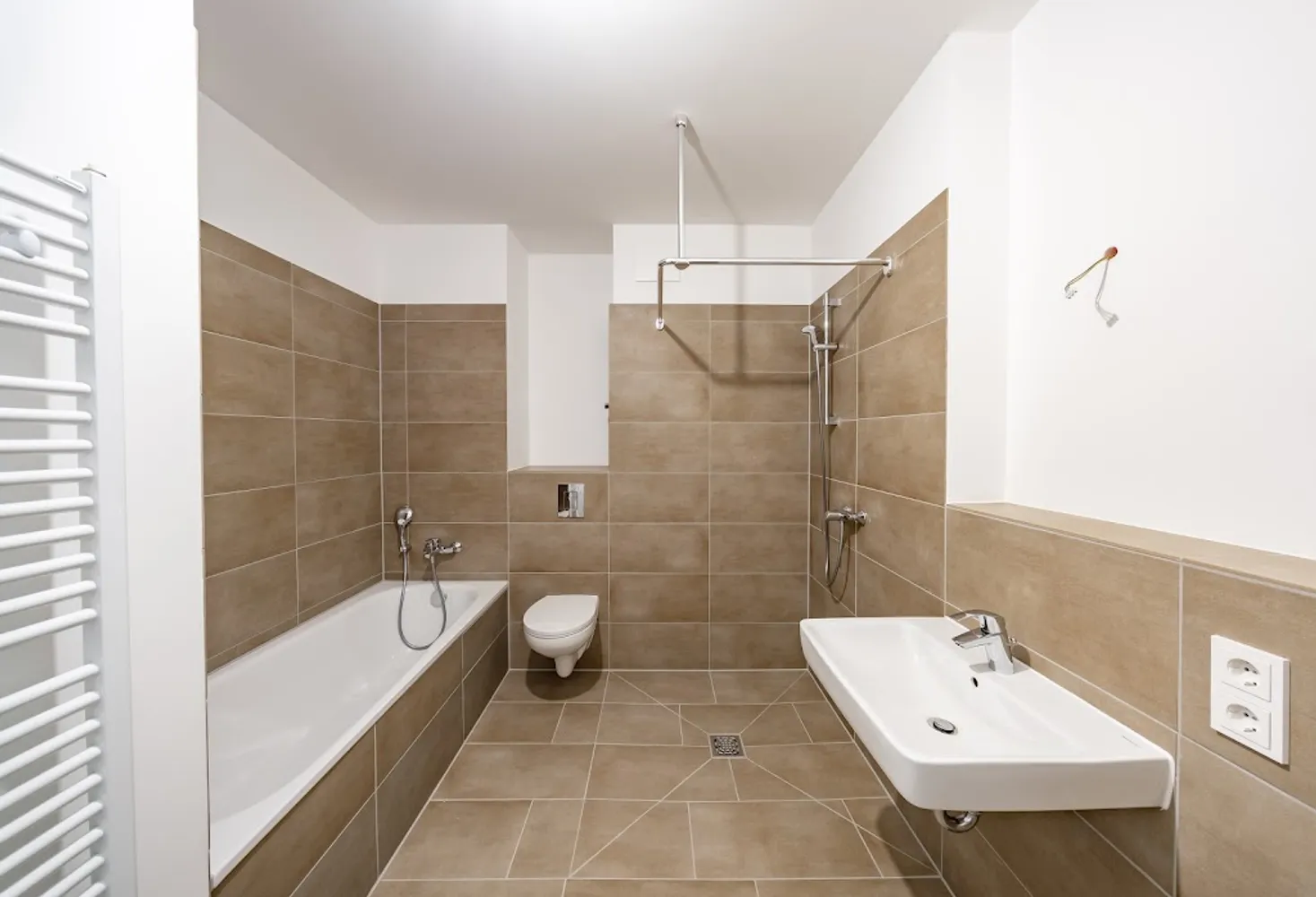 3 room apartment with 70 m² in Berlin – Photo 6