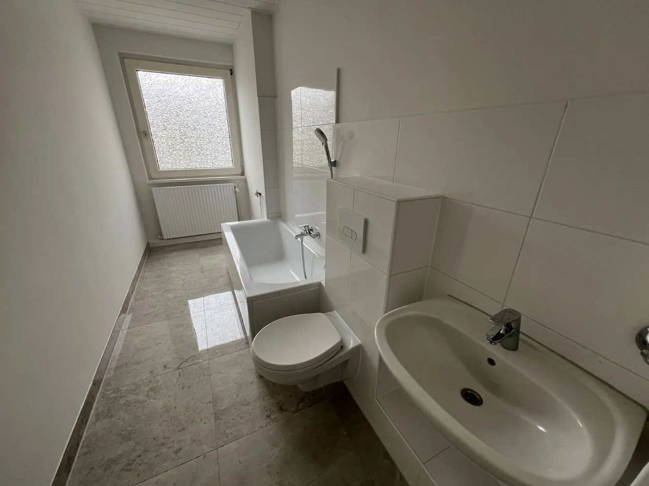 2 Zimmer Wohnung mit 59 m² in Düsseldorf – Bild 2
