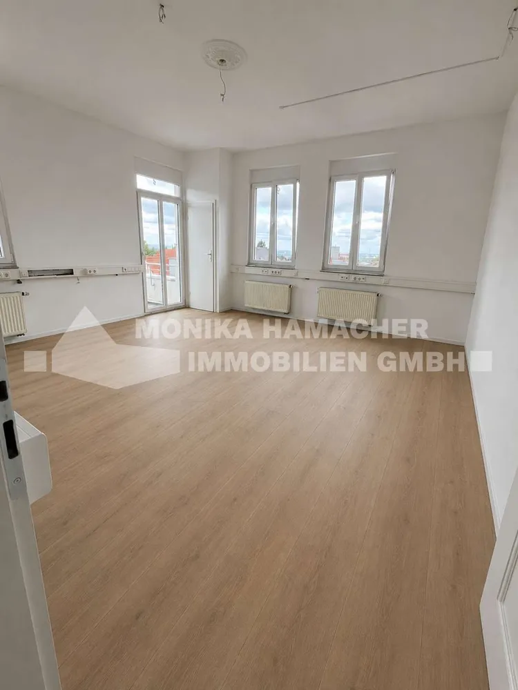 3 Zimmer Wohnung mit 96 m² in Bergisch Gladbach – Bild 2