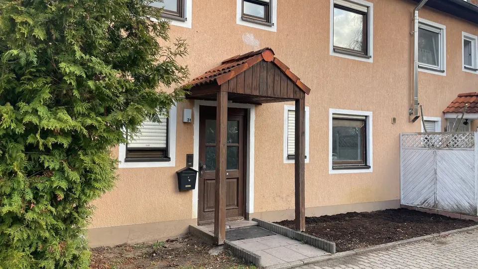 4 Zimmer Haus mit 140 m² in Würzburg – Bild 1