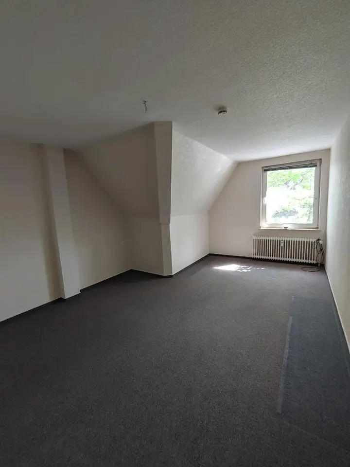 2 Zimmer Wohnung mit 72 m² in Wilhelmshaven – Bild 2