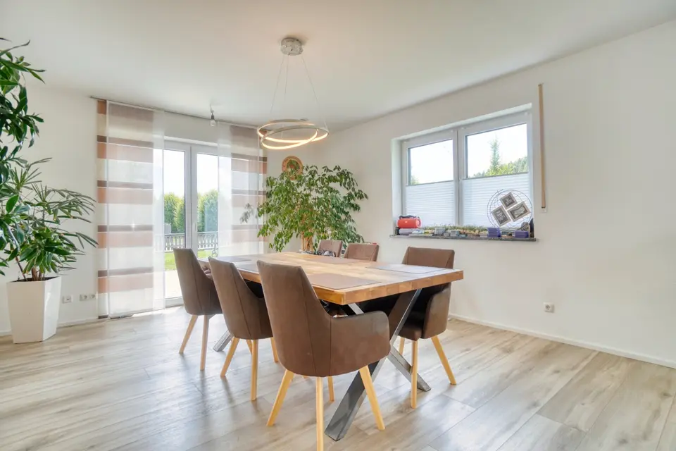 7 Zimmer Haus mit 180 m² in Weingarten – Bild 4
