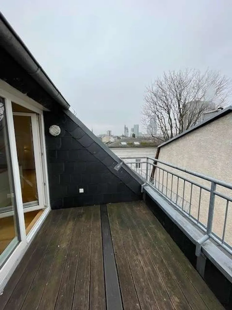 2 room apartment with 80 m² in Frankfurt am Main – Photo 9