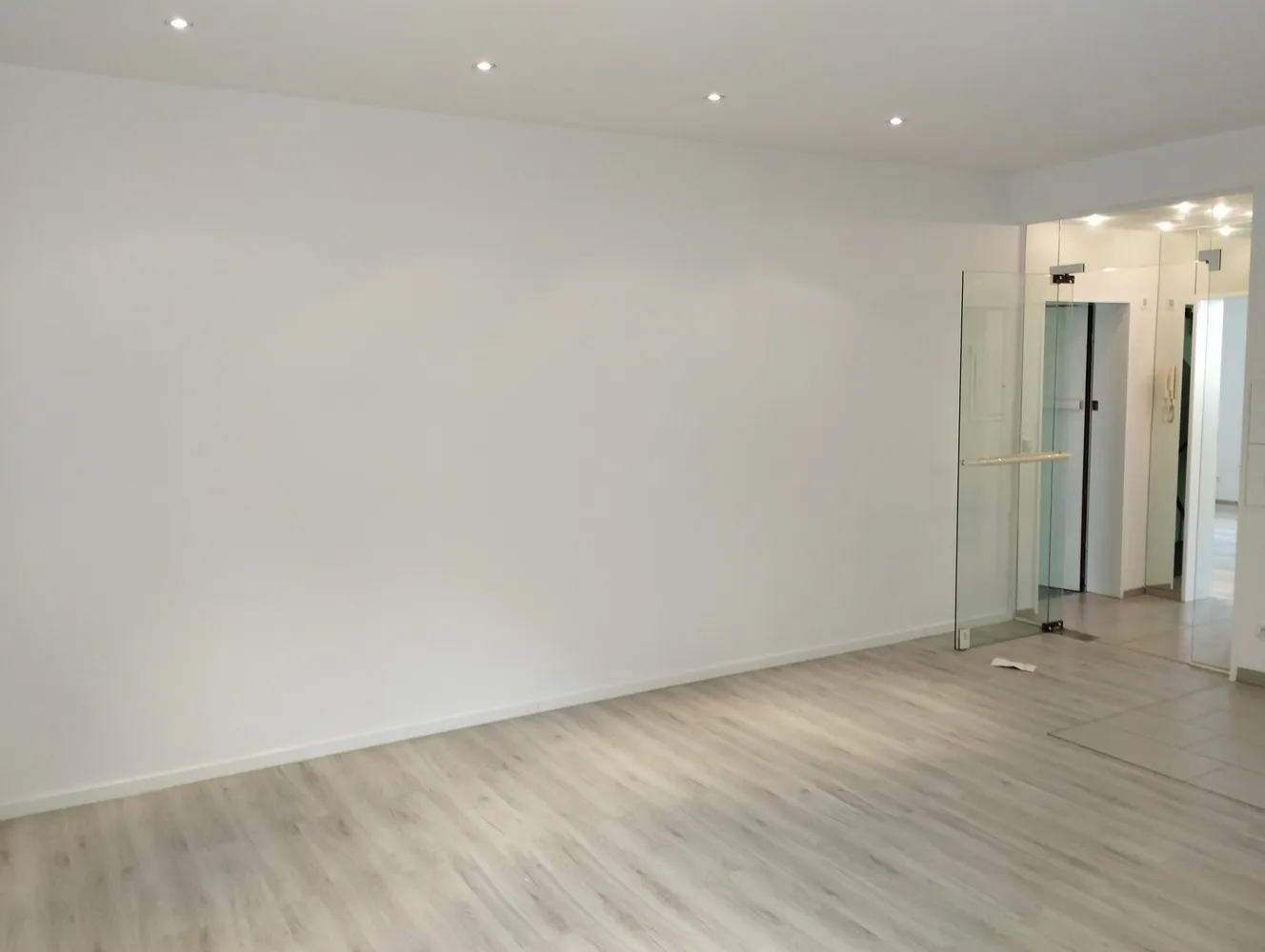 2 Zimmer Wohnung mit 72 m² in Aachen – Bild 2