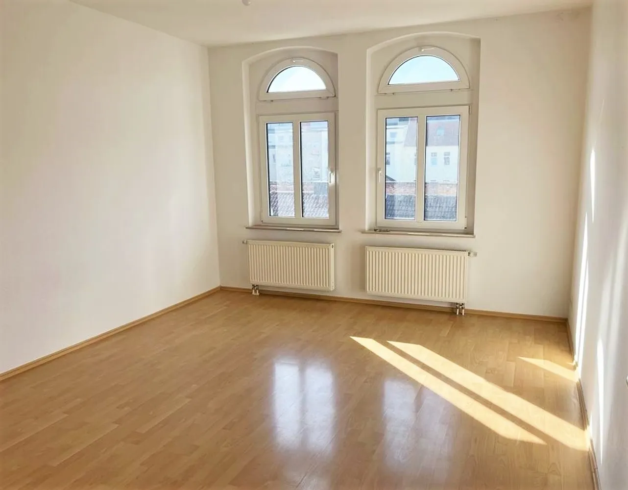 2 Zimmer Wohnung mit 59 m² in Weißenfels – Bild 1