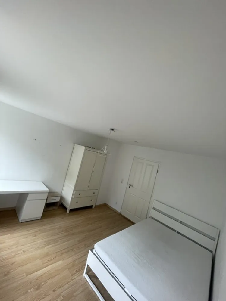 4 Zimmer Wohnung mit 15 m² in Esslingen am Neckar – Bild 5