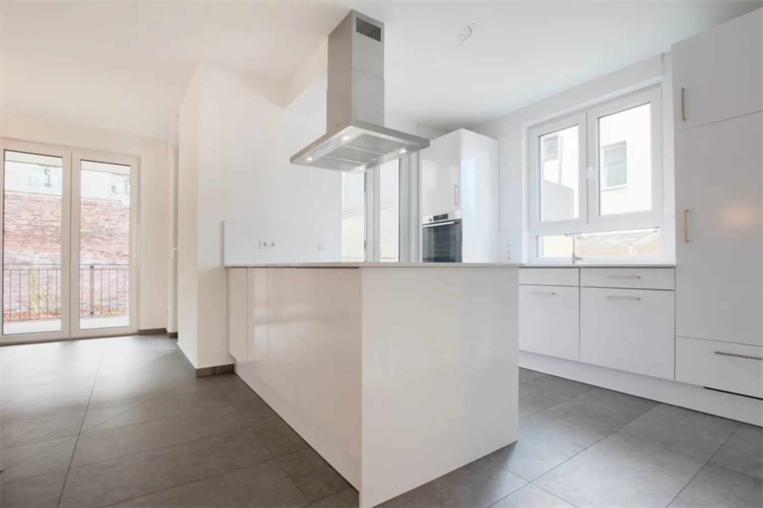 4 Zimmer Wohnung mit 145 m² in Frankfurt am Main – Bild 8