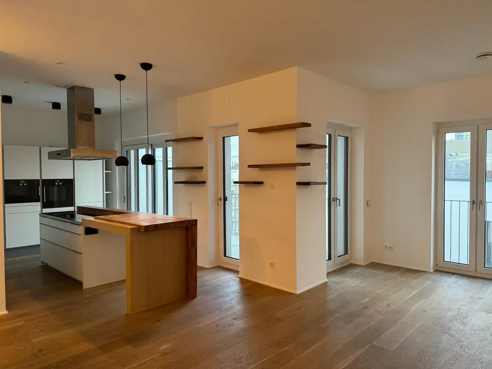 4 Zimmer Wohnung mit 200 m² in Frankfurt am Main – Bild 3