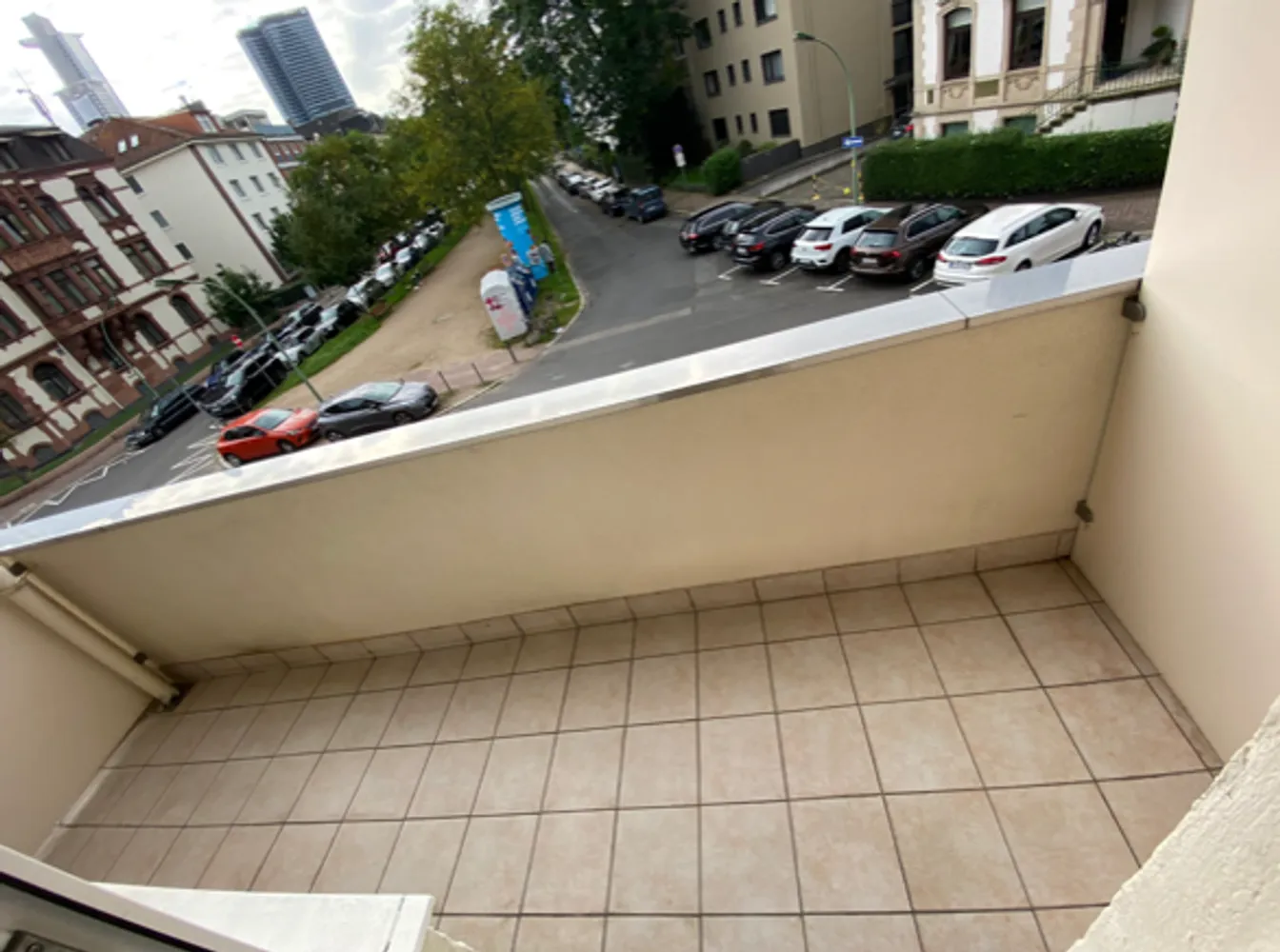 1 Zimmer Wohnung mit 24 m² in Frankfurt am Main – Bild 7