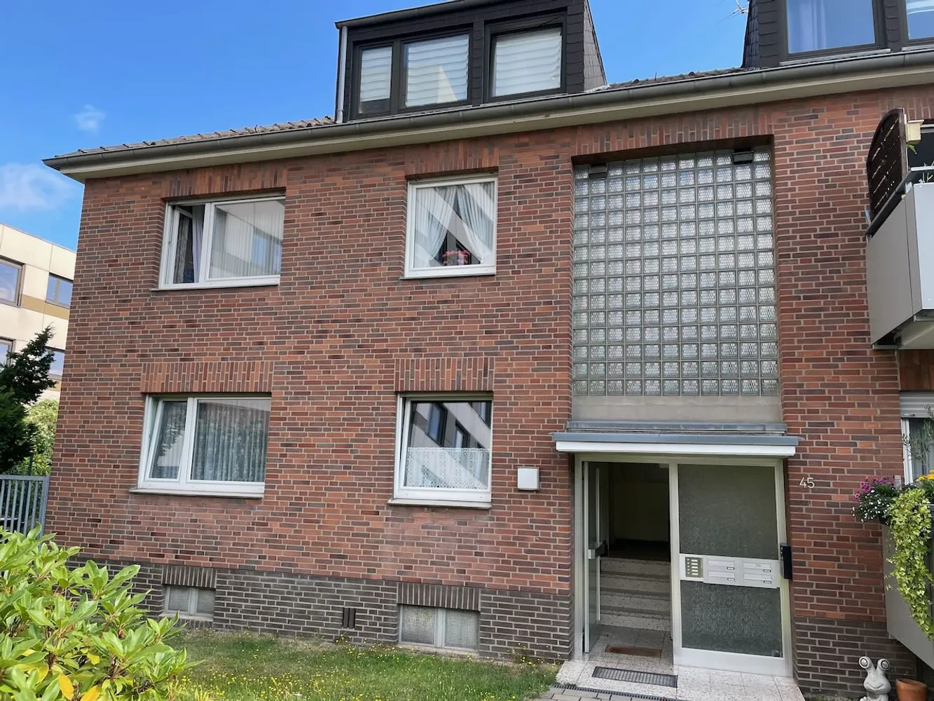 3 Zimmer Wohnung mit 75 m² in Mönchengladbach – Bild 2