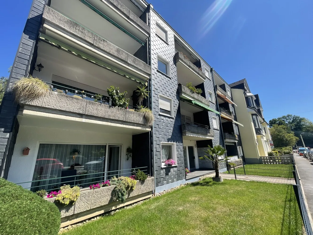 4 Zimmer Wohnung mit 102 m² in Solingen – Bild 1