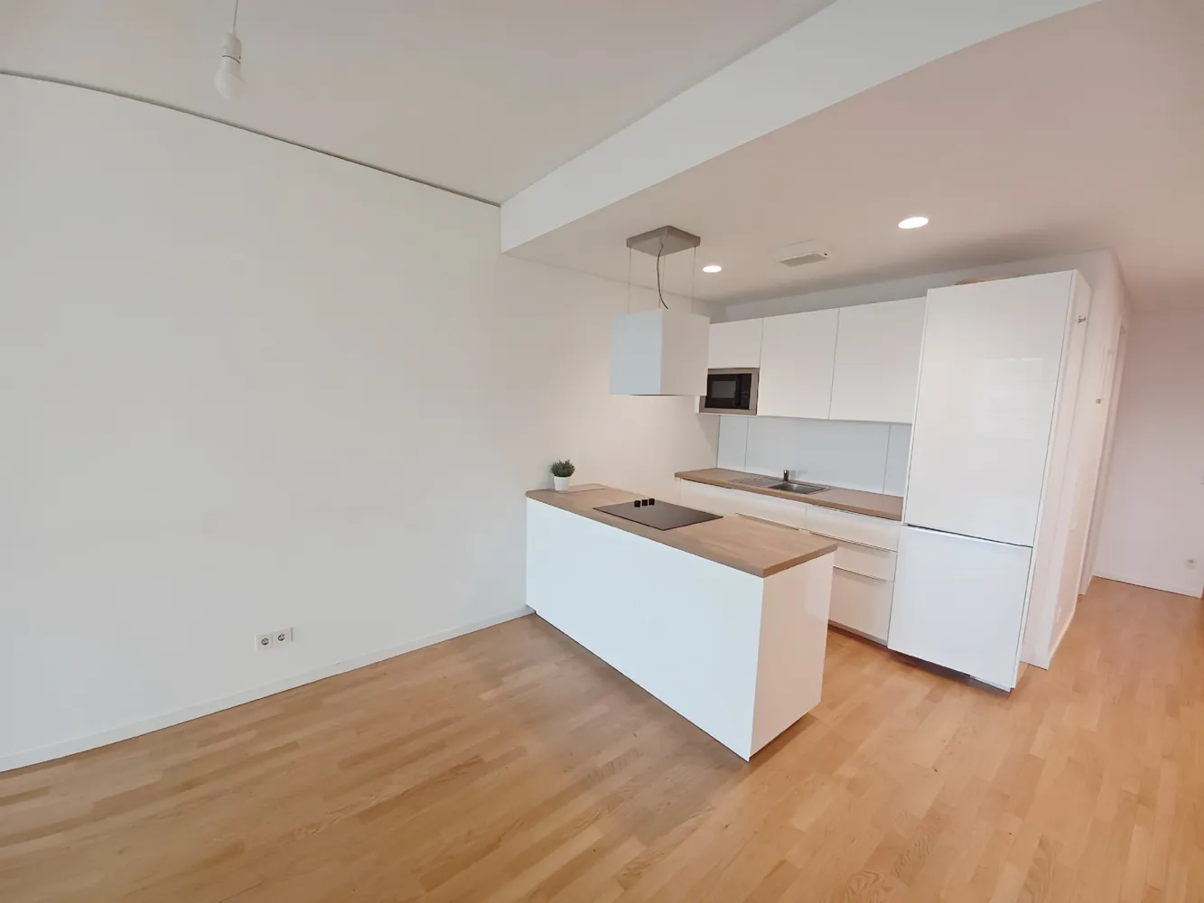 2 Zimmer Wohnung mit 80 m² in Frankfurt am Main – Bild 6