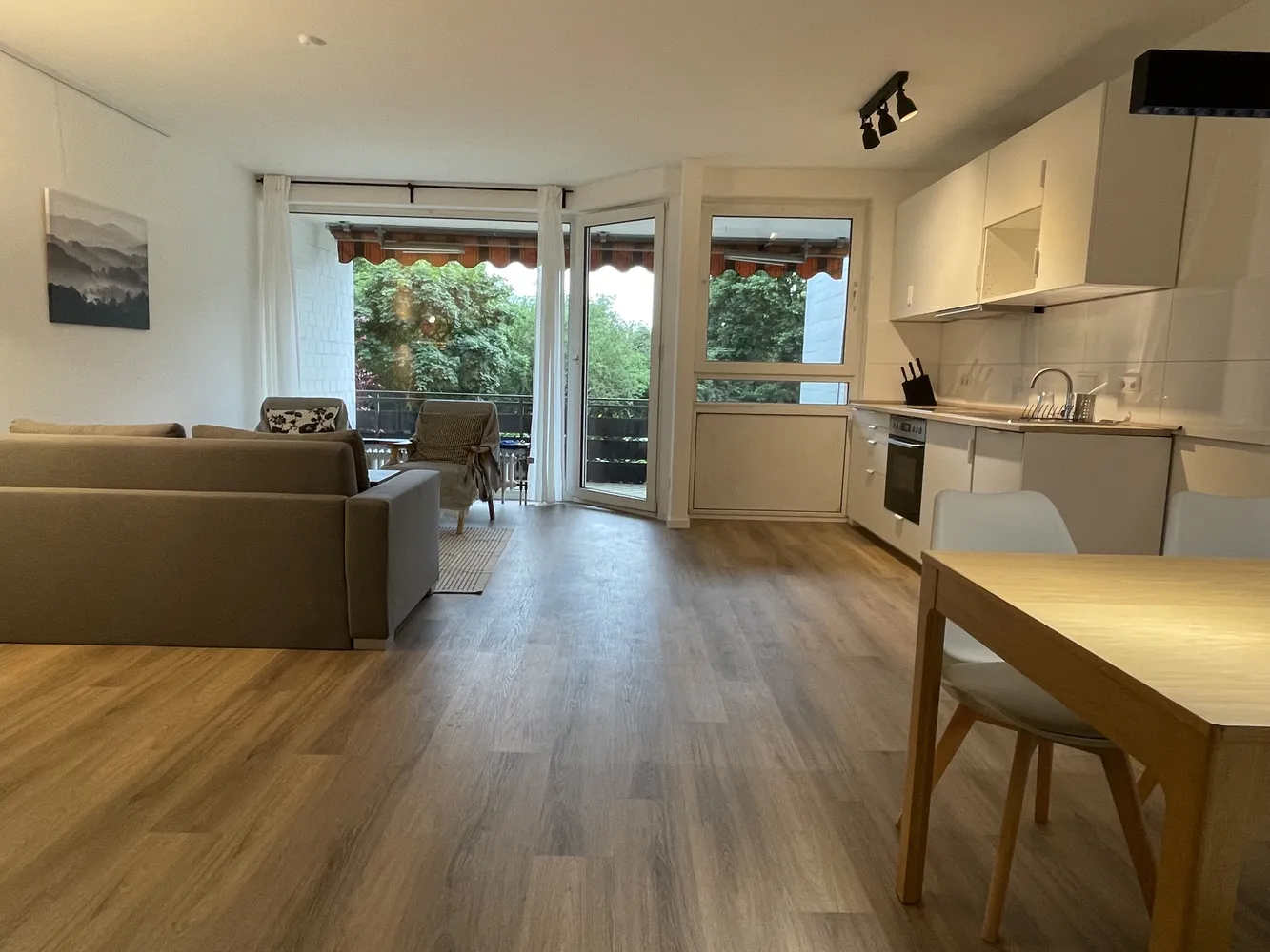 4 Zimmer Wohnung mit 79 m² in Düsseldorf – Bild 1