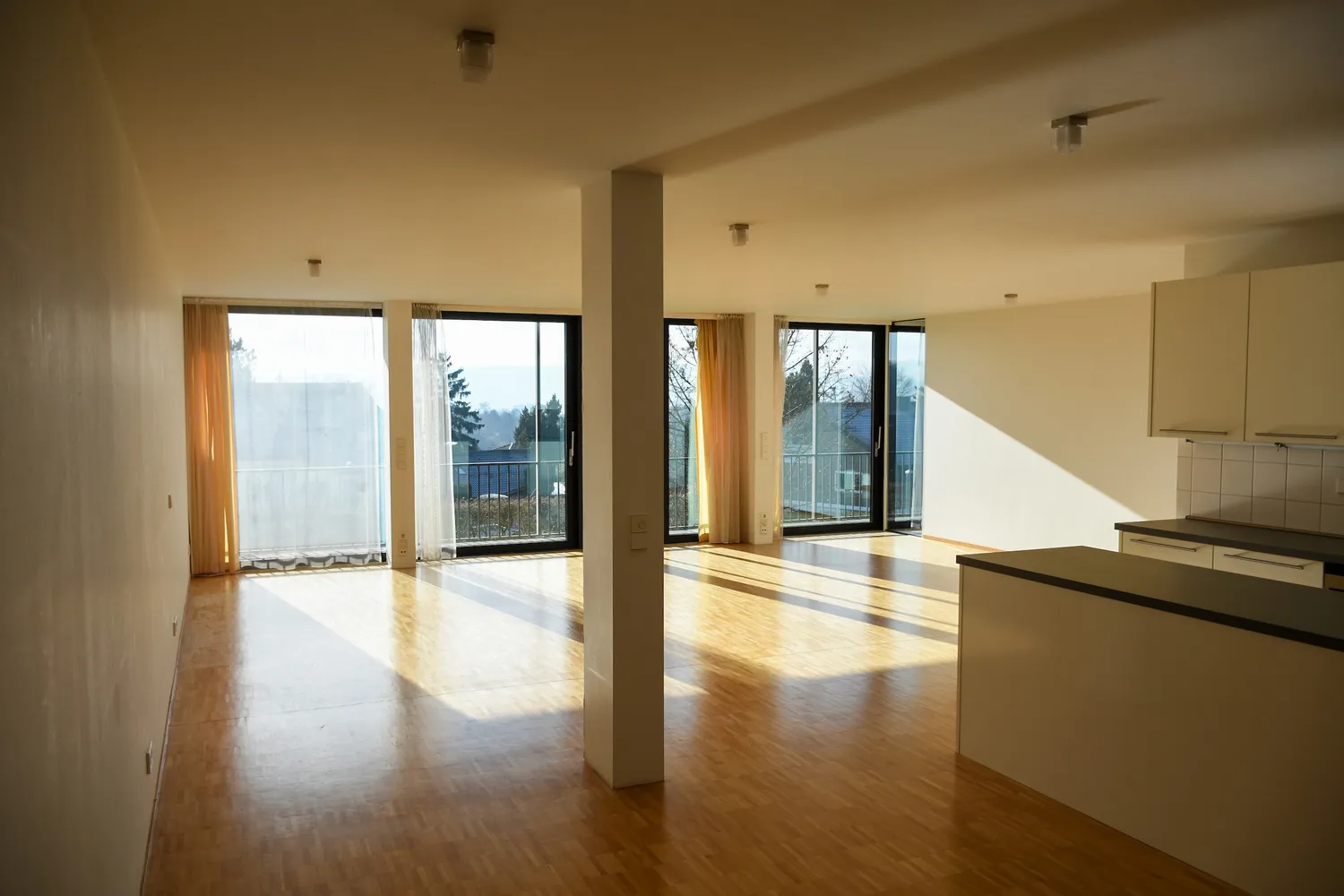 4 Zimmer Wohnung mit 140 m² in Stuttgart – Bild 2