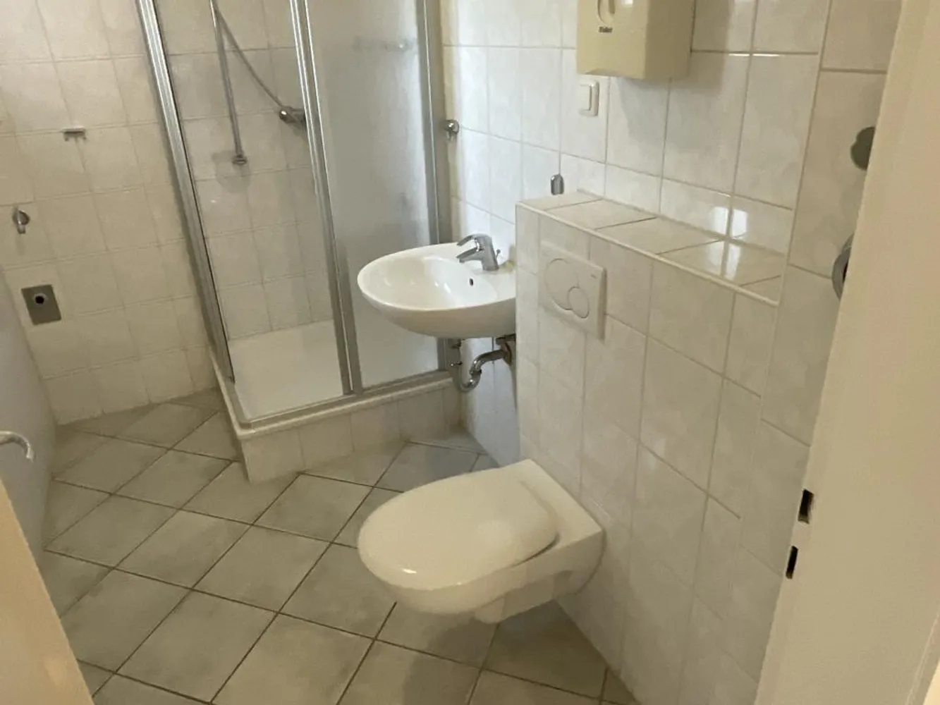 2 Zimmer Wohnung mit 60 m² in Duisburg – Bild 2