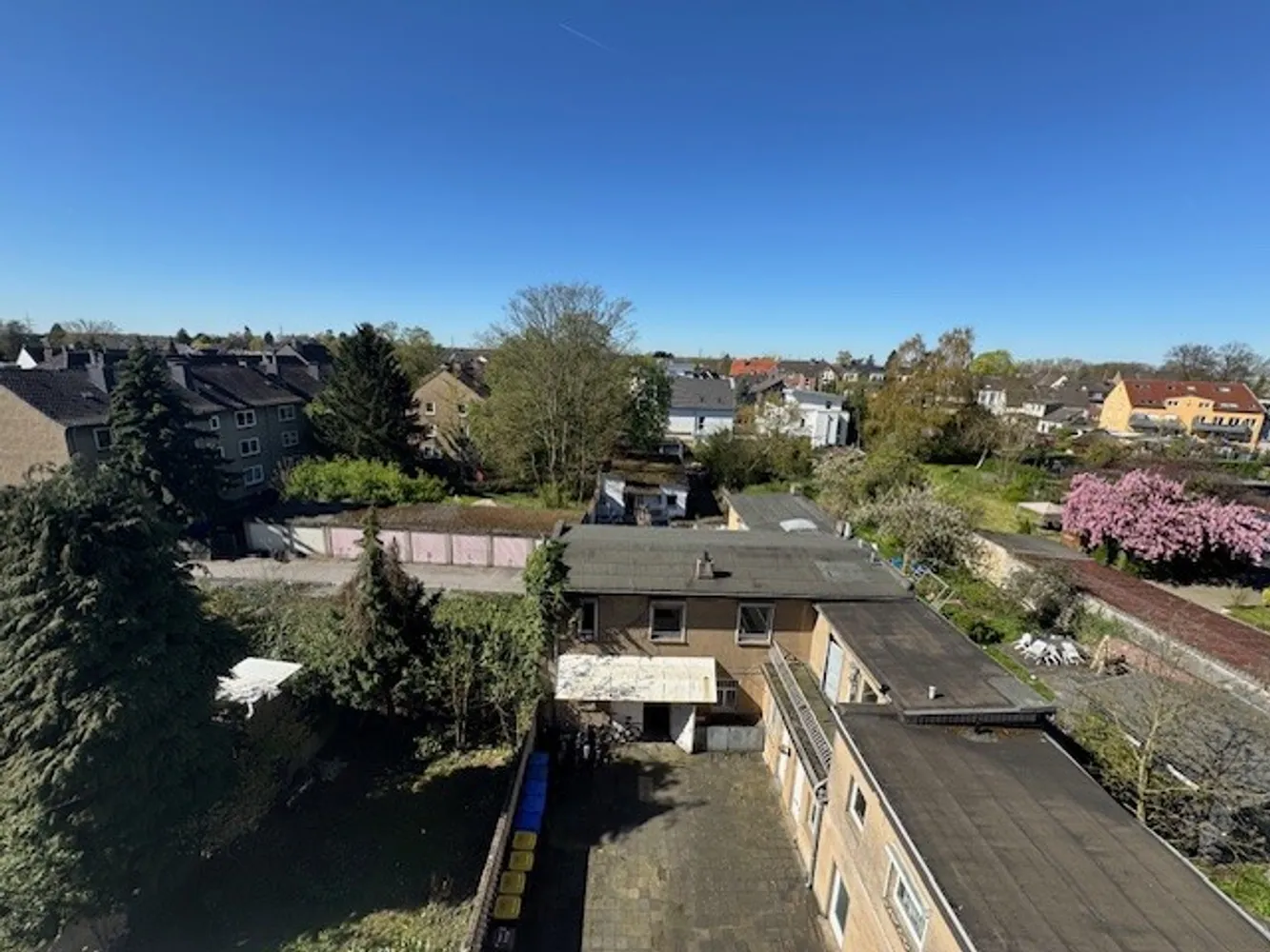 2 Zimmer Wohnung mit 100 m² in Hilden – Bild 1