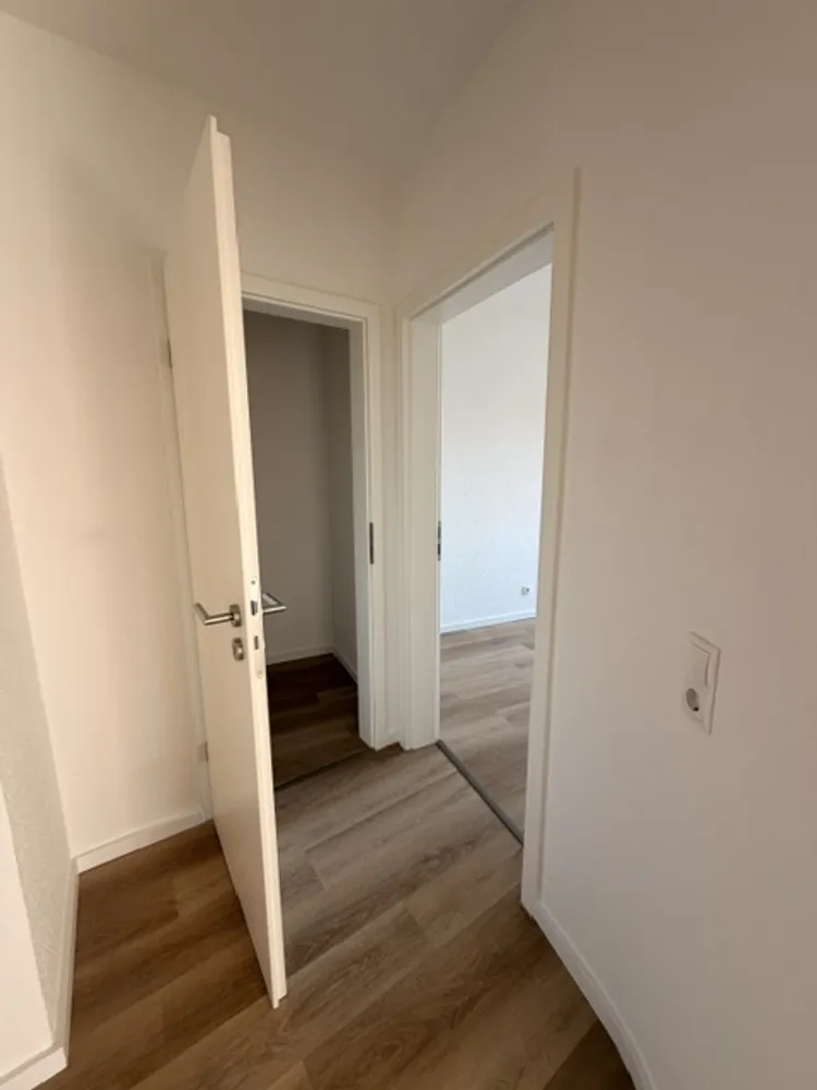 3 Zimmer Wohnung mit 90 m² in Siegburg – Bild 1