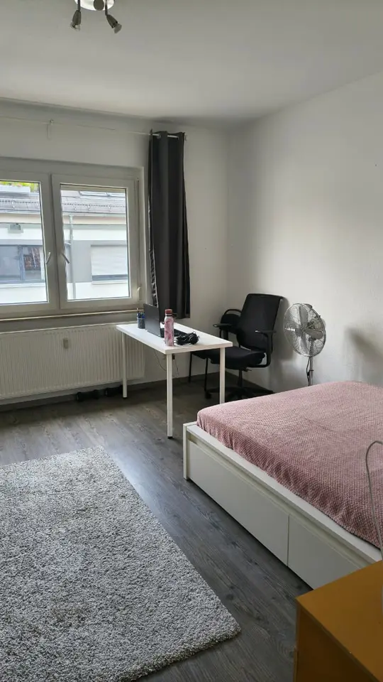 Shared room with 17 m² in Stuttgart – Photo 2